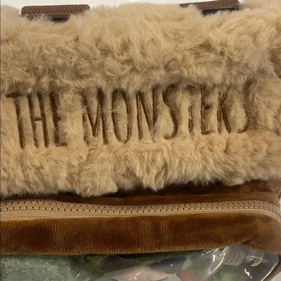 The Monsters fuzzy backpack - Picture 6 of 8